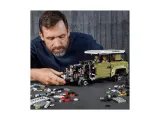 lego-technic-land-rover-defender-42110-wiek-dziecka-brak-informacji
