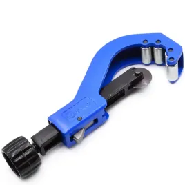 obcinak-nozyce-do-ciecia-do-rur-pcv-3-64mm-geko