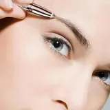 depilator-trymer-do-brwi-twarzy-flawless-brows-usb-stan-nowy-funkcje-oswietlenie-miejsca-depilacji-golenie