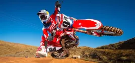 fototapeta-motocross-200x95-samoprzylepna