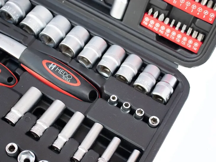 zestaw-narzedzi-hedotools-104szt