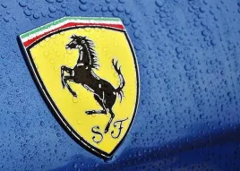 oplatek-na-tort-logo-ferrari-01-05