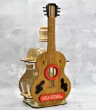 gitara-karafka05-l-z-kieliszkami-do-wodki-6-szt-zawieszka-gratis-stan-nowy