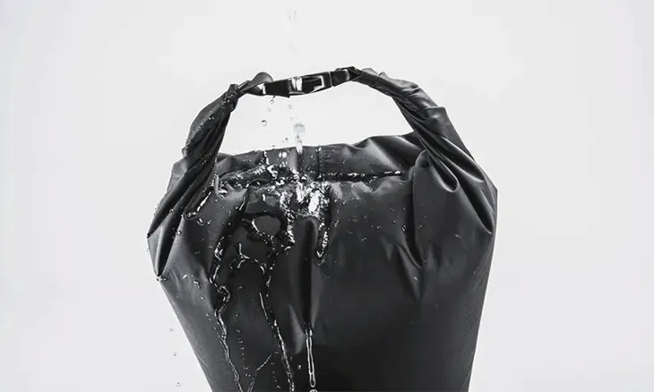 torba-rowerowa-topeak-loader-frontloader-black-8l-cechy-dodatkowe-wodoszczelnosc