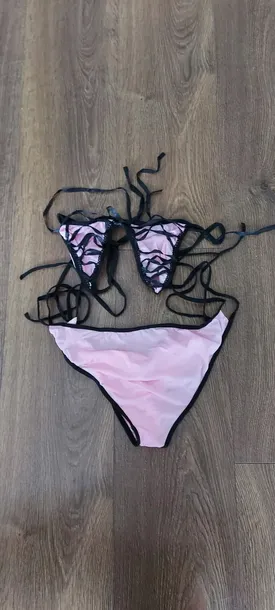 stroj-kapielowy-paski-bikini-plec-produkt-damski