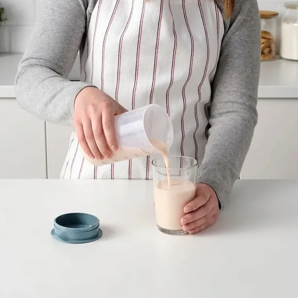 shaker-z-miarka-standardmatt-500ml-ikea-cechy-dodatkowe-mozliwosc-mrozenia-mozliwosc-mycia-w-zmywarce-mozliwosc-uzywania-w-kuchence-mikrofalowej