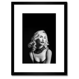 plakaty-w-ramie-30x40-kobieta-w-czerni-i-bieli