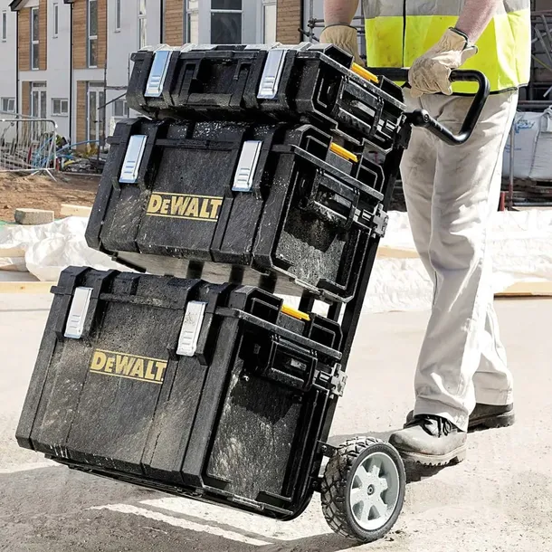 zestaw-combo-8-narzedzi-akumulatorowych-dewalt-stan-nowy-liczba-akumulatorow-4