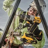zestaw-combo-8-narzedzi-akumulatorowych-dewalt-stan-nowy-kod-produktu-dck854p4