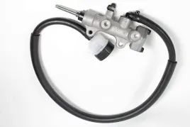 pompa-hamulca-tylna-705600254