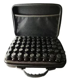 kuferek-etui-na-lakiery-do-paznokci-na-60-sztuk