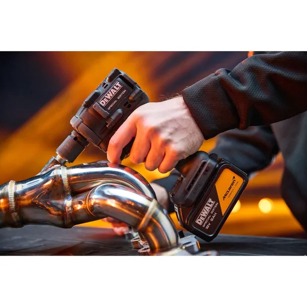 dewalt-mclaren-kompaktowy-klucz-udarowy-1-2-406nm-18v-dcf92mp2t-stan-nowy-stan-opakowania-oryginalne