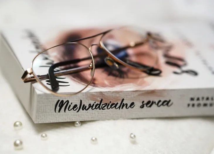 nie-widzialne-serca-wysokosc-produktu-20-8-cm