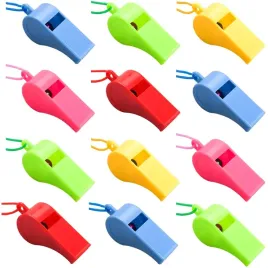 gwizdek-plastikowy-na-sznurku-zabawka-dla-dzieci
