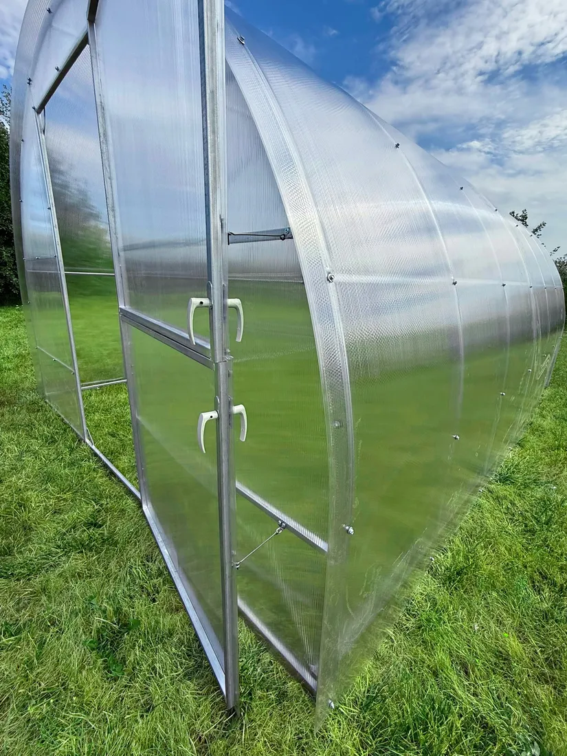 szklarnia-profimet-mocna-went-plus-3x6-m-z-poliweglanu-4mm