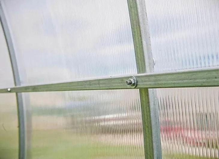 szklarnia-standard-3h6m-4mm-dlugosc-6-01-m