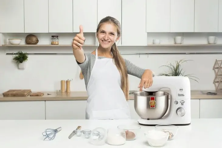 robot-kuchenny-planetarny-mikser-wrk1200-eldom-waga-z-opakowaniem-5-5-kg