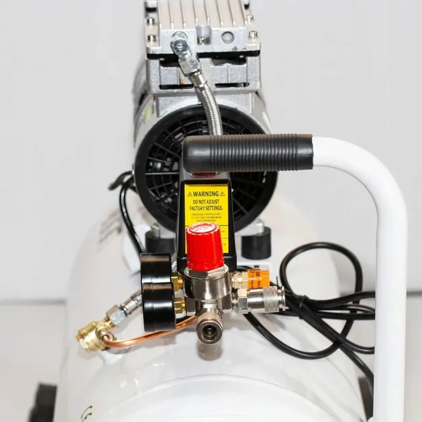 kompresor-bezolejowy-50l-zasilanie-elektryczne-sieciowe