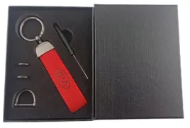 kia-brelok-breloczek-skora-alcantara-czerwony-pudelko
