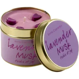 swieca-zapachowa-w-puszce-lawendowe-pizmo-bomb-cosmetics