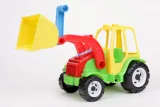 traktor-z-ladowarka-zabawka