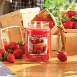duza-swieca-fresh-strawberries-village-candle