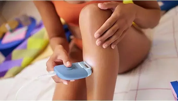 depilator-philips-bre247-00-zalaczone-wyposazenie-etui