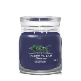 srednia-swieca-signature-lakefront-lodge-yankee-candle