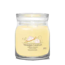 srednia-swieca-signature-vanilla-cupcake-yankee-candle
