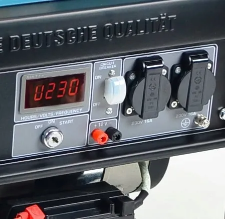 generator-benzynowy-ks-3000e-liczba-gniazd-3-fazowych-brak