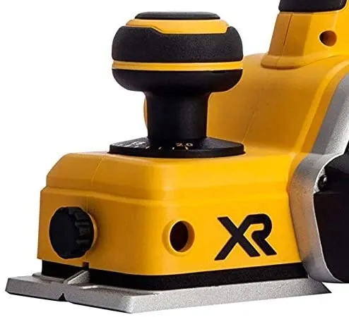 strug-xr-li-ion-18v-0-ah-szerokosc-strugania-82-mm