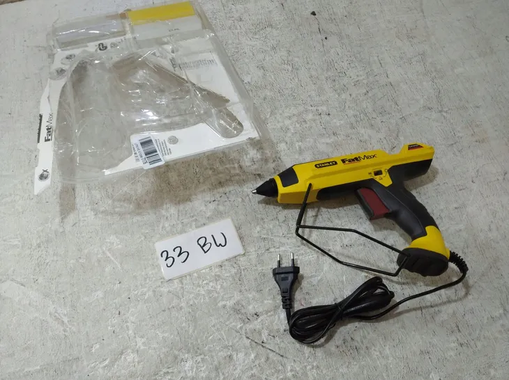 pistolet-klejowy-fatmax-pro-gr100r-moc-200-w