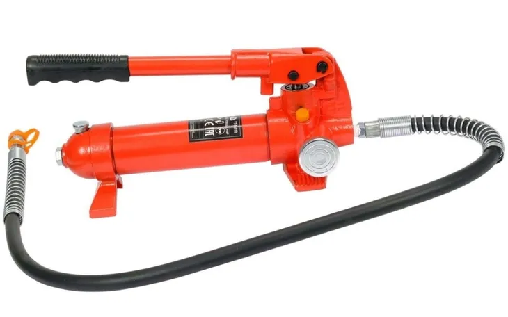pompa-do-rozpieraka-hydraulicznego-4t-marka-yato