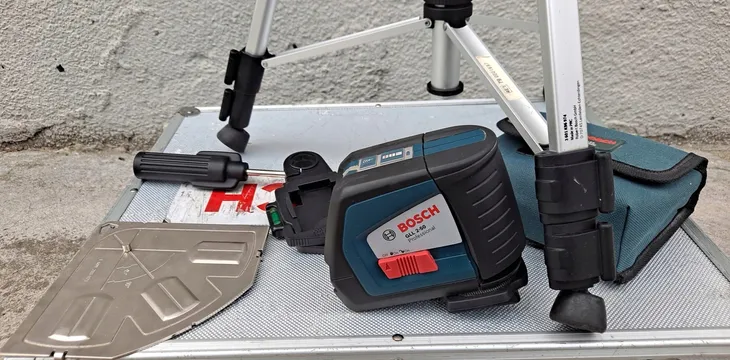 laser-krzyzowy-gll-2-10-maksymalny-zasieg-pracy-10-m