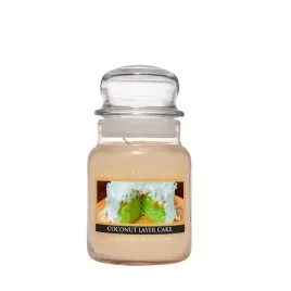 mala-swieca-coconut-layer-cake-cheerful-candle