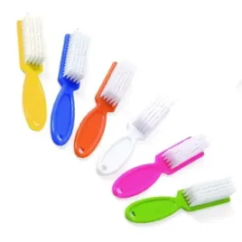 szczoteczka-do-manicure-prostokatna-bezbarwna-1szt