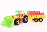 traktor-z-przyczepa-i-ladowarka