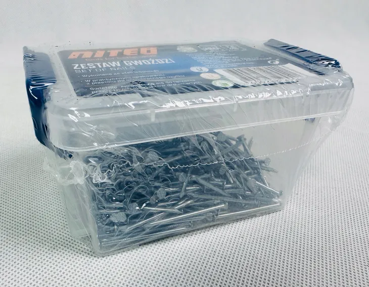 zestaw-gwozdzi-220szt-niteo-tools-stan-nowy-maksymalna-dlugosc-gwozdzi-zszywek-65-mm