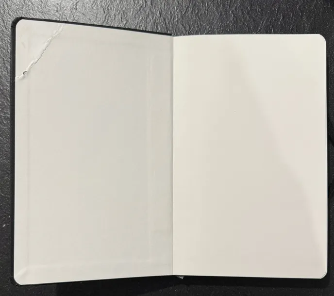 notatnik-a5-amazon-basics-czarny-kolor-czarny