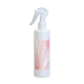perfumy-do-tekstyliow-mgielka-do-pomieszczen-rosie-pachnaca-szafa