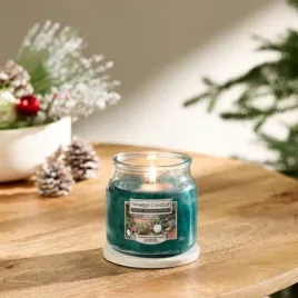 srednia-swieca-winter-fir-home-inspiration-yankee-candle