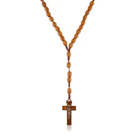 rozaniec-drewniany-brazowy-na-sznurku