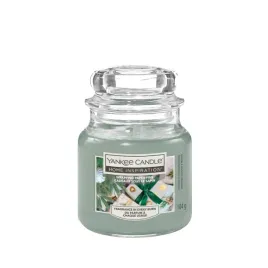 mala-swieca-wrapping-paper-pine-yankee-candle