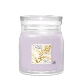 srednia-swieca-signature-lavender-bliss-yankee-candle
