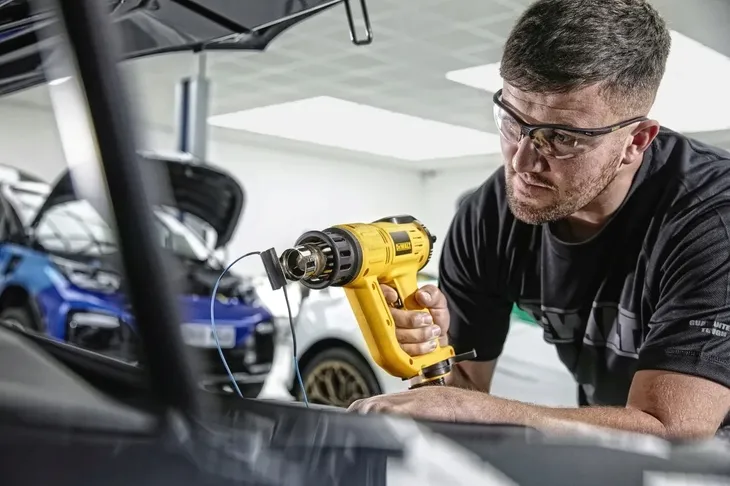 dewalt-opalarka-d26414-2000w-regulacja-temperatury-temperatura-maksymalna-600-c