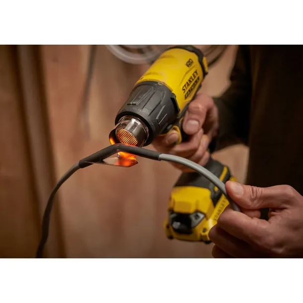 stanley-opalarka-fatmax-18v-sfmce530b-wydatek-powietrza-1-l-min