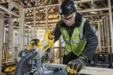dewalt-pilarka-ukosnica-flexvolt-54v-dcs777t2-waga-urzadzenia-14-kg