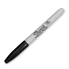 sharpie-marker-permanentny-foliopis-fine-czarny
