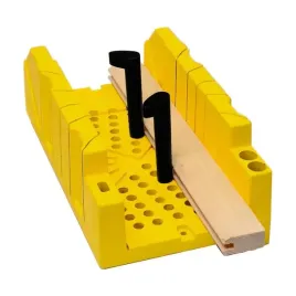 stanley-przyrznia-z-tworzywa-1-20-112