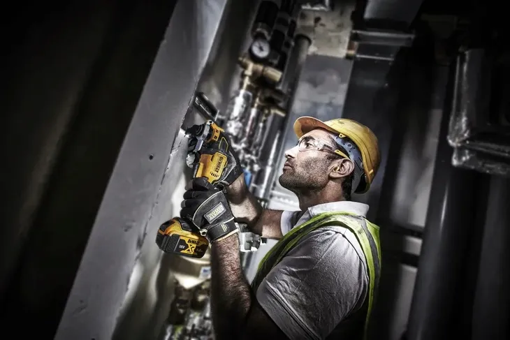 dewalt-narzedzie-wielofunkcyjne-multitool-dcs356nt-kod-producenta-dcs356nt-stan-nowy